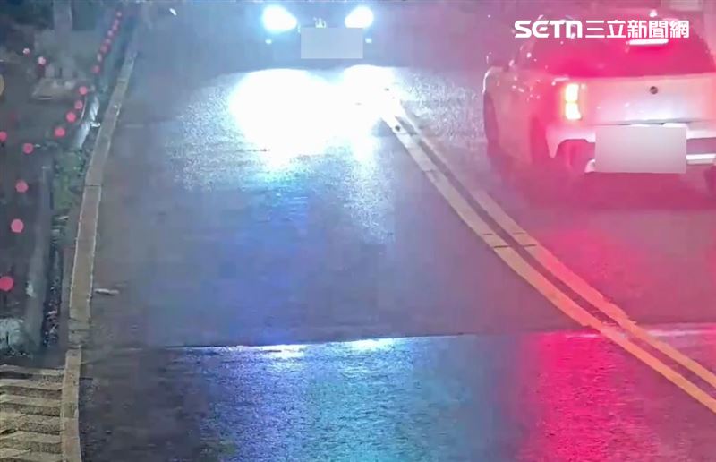 北市陳男從基隆高架橋下敦化南路匝道時撞倒12歲女學生。(圖/翻攝畫面)