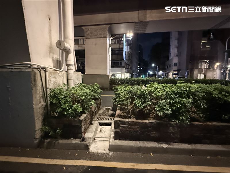 北市陳男從基隆高架橋下敦化南路匝道時撞倒12歲女學生。(圖/翻攝畫面)