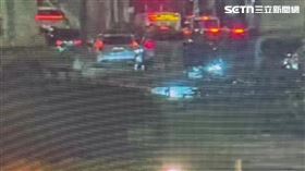 北市陳男從基隆高架橋下敦化南路匝道時撞倒12歲女學生。（圖／翻攝畫面）