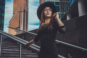 美女,變年輕。(示意圖／Pixabay)