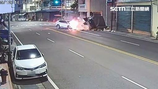 雲林2死車禍撞瞬曝！小貨車斷頭男女雙亡