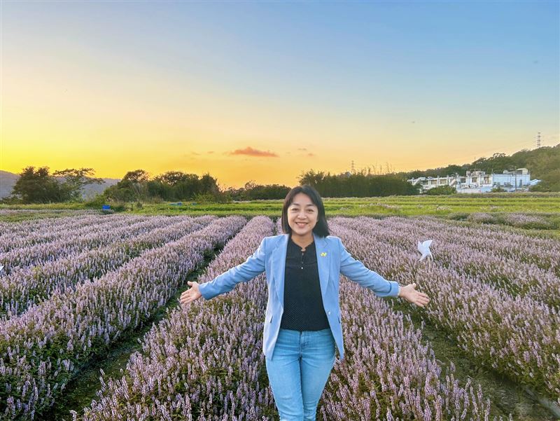 王婉諭在會中提出,要從紮根地方,重新擦亮第三勢力招牌。(圖/翻攝自王婉諭臉書)