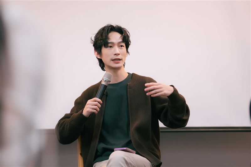 黃河坦言至今拍攝特寫仍會有一點卡。 (圖/公視台語台提供)