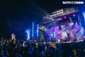 西拉雅5COOL音樂節官田登場，玖壹壓軸嗨唱首日湧入2萬樂迷。（圖／翻攝畫面）