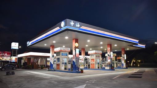 中油：15日起汽、柴油價格各調降0.4元