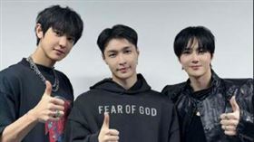 EXO粉絲見面會前數小時突公告成員張藝興（中）缺席。（圖／翻攝自張藝興IG）