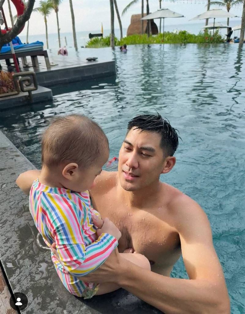 毛加恩透露一歲愛女在看診途中,癲癇發作。(圖/翻攝自IG)