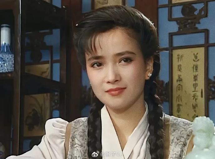 61歲何晴驚傳病逝。(圖/翻攝自微博)