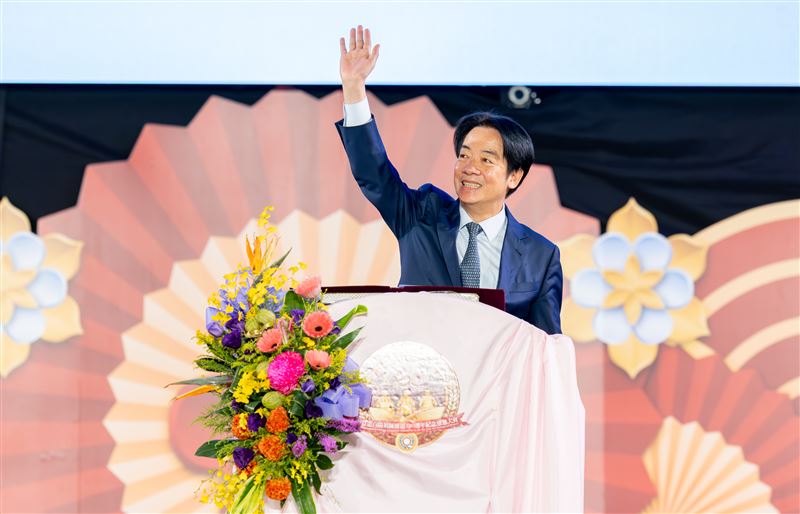 總統賴清德今（14）日出席「一貫道白陽祖師傳道120週年紀念感恩大會」。（圖／總統府提供）