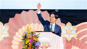 總統賴清德今（14）日出席「一貫道白陽祖師傳道120週年紀念感恩大會」。（圖／總統府提供）