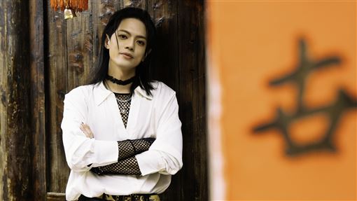 獨／歌寫一半淚崩　TRASH頤原悲揭父2變化