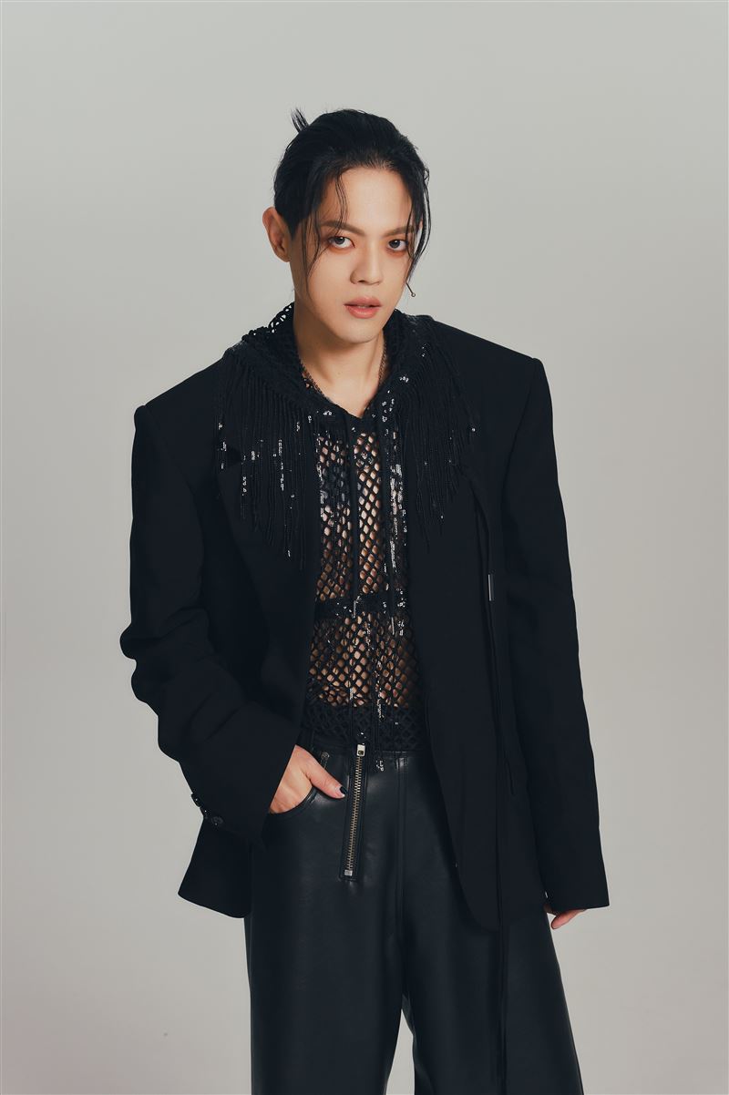 TRASH林頤原接受《三立新聞網》專訪。(圖/華納音樂提供)