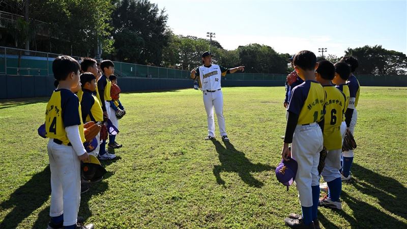 台鋼雄鷹狀元狀元韋宏亮。(圖/台鋼雄鷹提供)