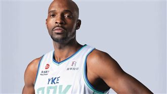 家暴後重返籃壇　戴維斯欠撫養費房遭查封