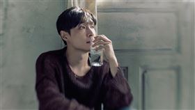 男團EXO中國籍成員張藝興臨時缺席14日團體活動，引起粉絲不滿。（圖／翻攝自X平台 @weareoneEXO）