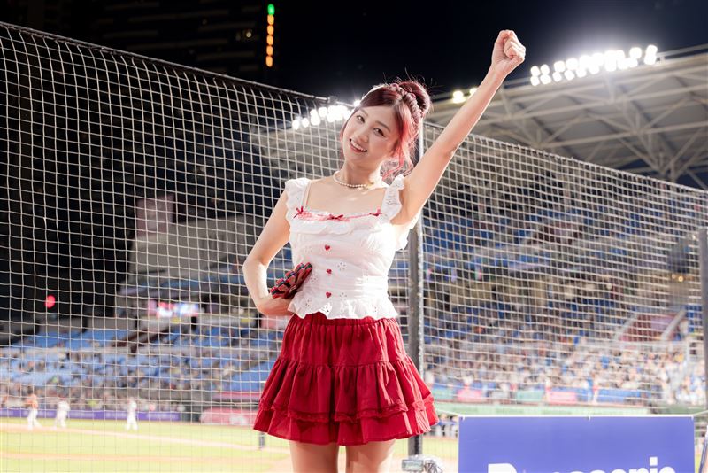 小紫外型亮眼。(圖/樂天桃猿提供)