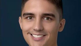 布朗大學槍擊案的嫌犯、年僅24歲的退伍軍人艾瑞克森。據其社群帳號資料，他原計畫秋季轉至布朗大學就讀。（圖／翻攝自X平台 @JoshHall2024）