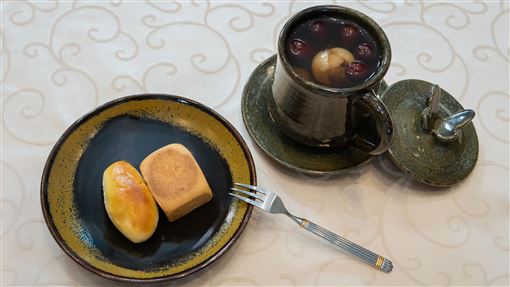 韓國瑜缺席沒吃到　國政茶敘茶點曝光