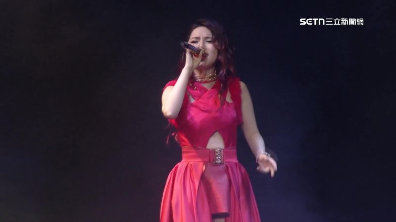 港星鄧紫棋宣布,明年4月將在台北開唱