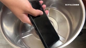 搶票大戰出奇招！網推手機放「電鍋」助攻