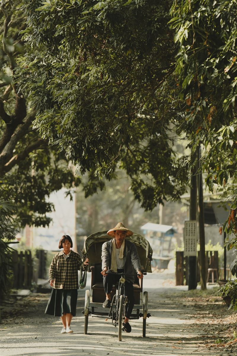 《大濛》不僅以情感打動觀眾,在視覺與造型上的高度考究,同樣成為影迷熱議焦點。(圖/華文創提供)