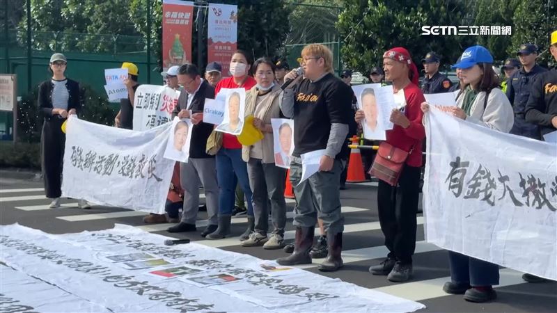 再集結縣府陳抗 災民怒:預算不到砂土會倒