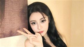 迪麗熱巴新劇《梟起青壤》日前完結，雖然開播聲勢不小，但整體播放與口碑表現未能延續熱度。（圖／翻攝自迪麗熱巴微博）