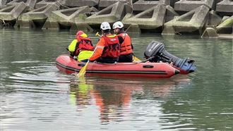 兄弟檔出海口抓螃蟹1失聯　3天後尋獲遺體