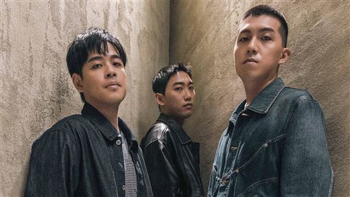 樂團錄音驚現詭異人聲　主唱再爆呼吸不順