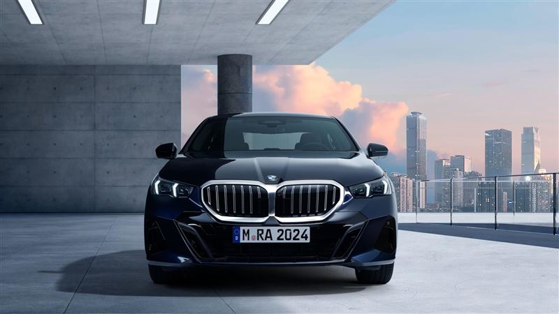 Disney+直接上車 BMW 5系列座艙太享受