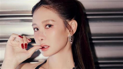 安心亞唱〈呼呼〉遭狠酸　一票網出面打臉