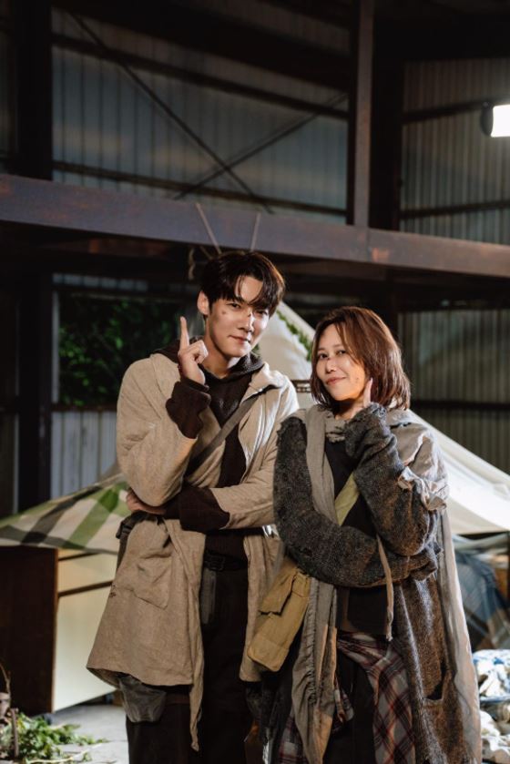 瑪菲司力邀韓劇男神崔振赫共演新歌MV。(圖/菲娛樂文創提供)