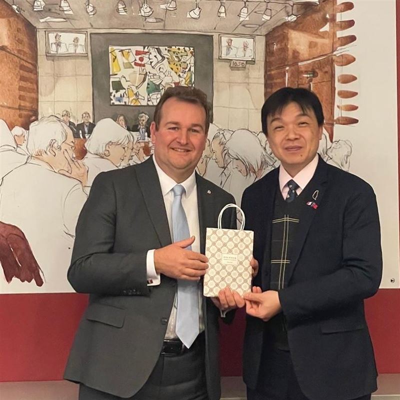 陸委會副主委沈有忠近期訪法在國民議會會晤友台小組副主席Laurent Mazaury,就台海安全與亞洲區域穩定議題進行對話與交流。(圖/翻攝陸委會臉書)