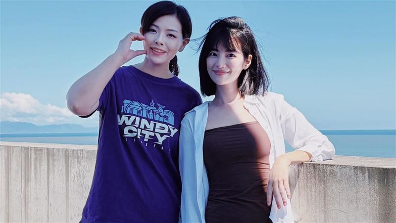 高虹安貪污撤銷!最美發言人貼合照喊這句