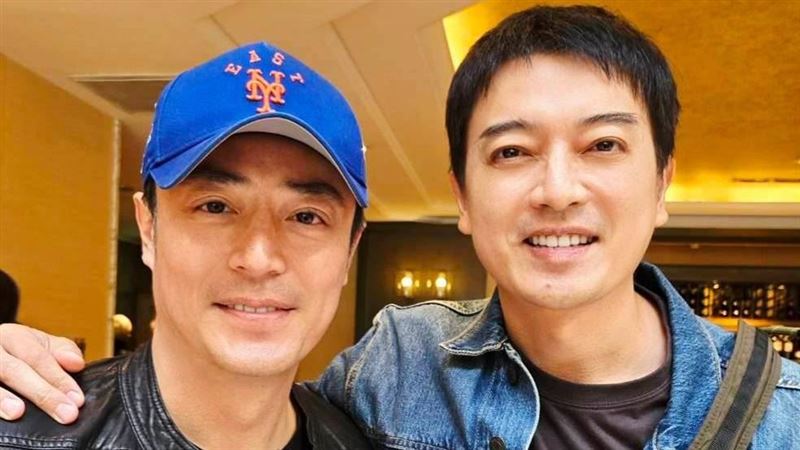 男星合體素顏霍建華!網友驚呼根本親兄弟