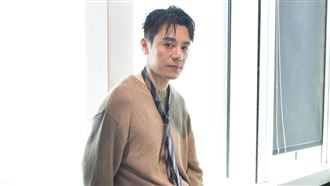 男星賣光股票當清潔工　追夢遭父狠嗆淚崩