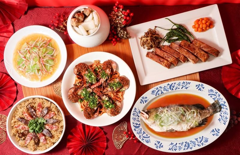 台北凱撒王朝中餐廳「金馬報喜年菜外帶組」。(圖/品牌業者提供)