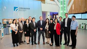 亞利桑那大學校長克勞：將與台灣加深 AI 產學合作。（圖／亞利桑那大學提供）