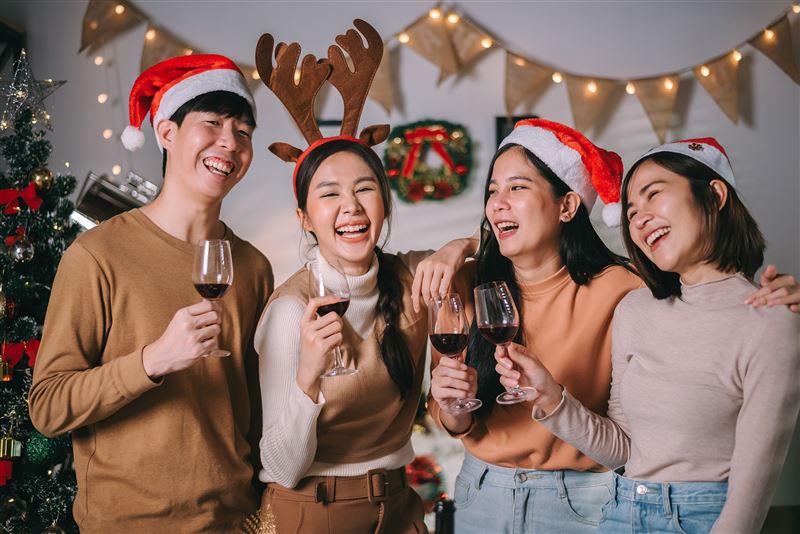 中嘉寬頻推聖誕跨年限時優惠!CATCHPLAY+下殺$99、請你看3年Disney+、搭指定方案享SoundBox免費用。(圖/品牌業者提供)