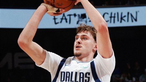 NBA最年輕選秀狀元佛萊格42分破詹皇紀錄