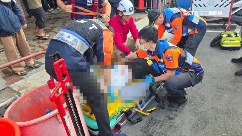 垃圾車駕駛女友被撞進車底慘死