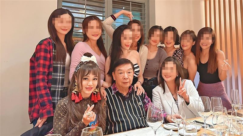 名媛宴上爆猛料　曾與江柏樂小16歲妻穩交