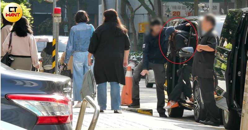 在12月10日上午直擊周子瑜現身台北市內湖攝影棚外(圖/CTWANT)