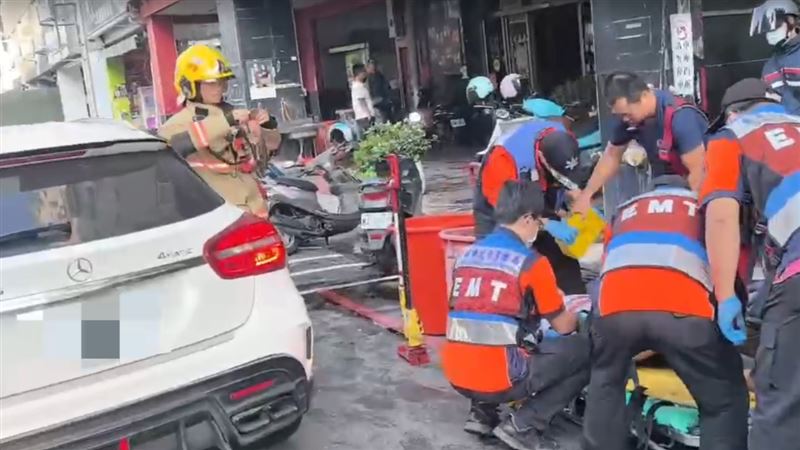 遭撞的23歲陳姓女清潔員下半身粉碎性骨折，並引發多重外傷死亡。（圖／翻攝畫面）