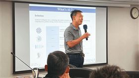 王安亞因違反金管會法令，認罪後獲緩起訴，但因顯赫經歷，依舊常受邀演講。（圖／翻攝自臺大創業創新EMBA臉書）