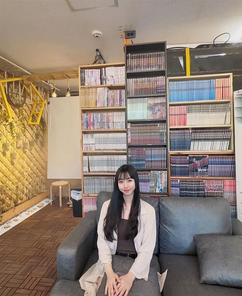 范姜又恩惹惱經紀公司，慘遭解約。（圖／翻攝自臉書）