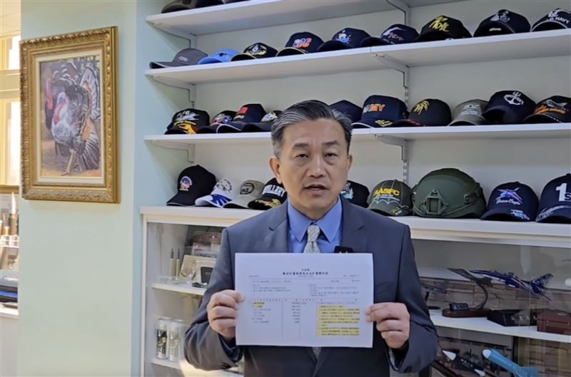 王定宇呼籲立法院法制局應該出來說清楚，到底是誰授意做虛偽不實的陳述。（圖／王定宇辦公室提供）