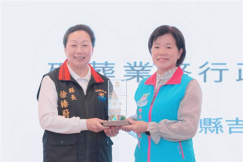 花蓮縣長徐榛蔚明年底卸任，吉安鄉長游淑貞正式表態，已準備好承擔更大的責任。（圖／翻攝自游淑貞臉書）