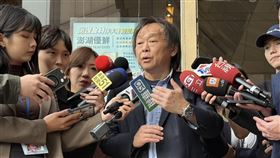 民進黨立委王世堅出席中常會前受訪（圖／記者劉秀敏攝影）