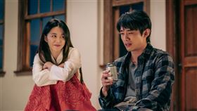 《啵me之我的青春住了鬼》邵雨薇、初孟軒。（圖／風暴國際股份有限公司提供）